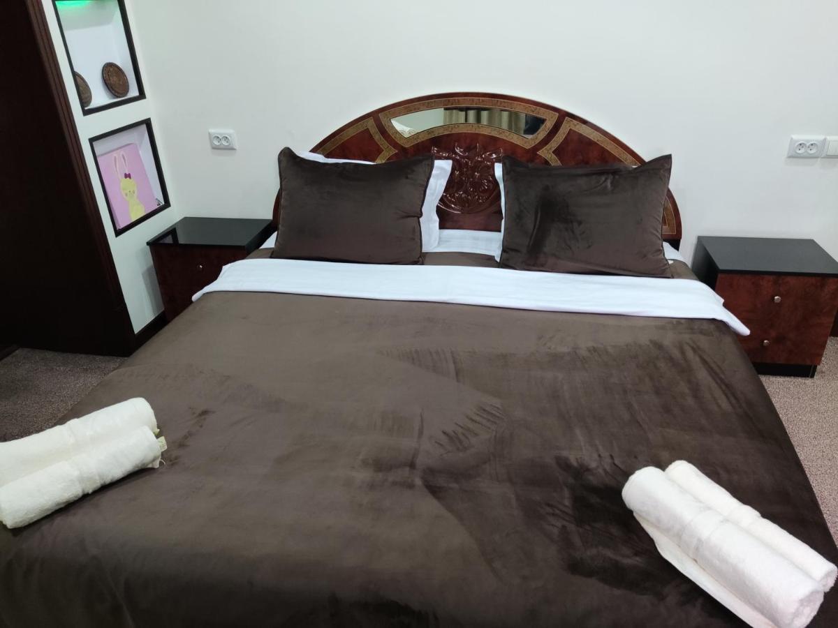 Al Mirjon Hotel Buchara Buitenkant foto