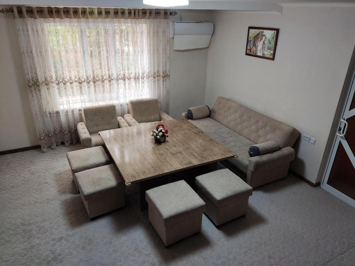 Al Mirjon Hotel Buchara Buitenkant foto